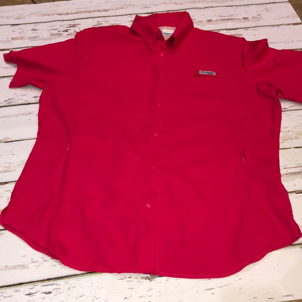 Columbia Fishing Shirt - Women’s Cut - never worn!
